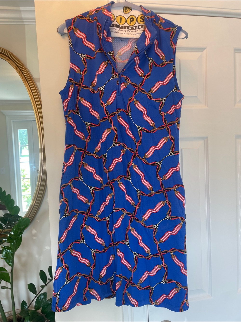 Athletic Stretch Sleeveless Royal Blue Midi Dress with Red Chain Pattern
